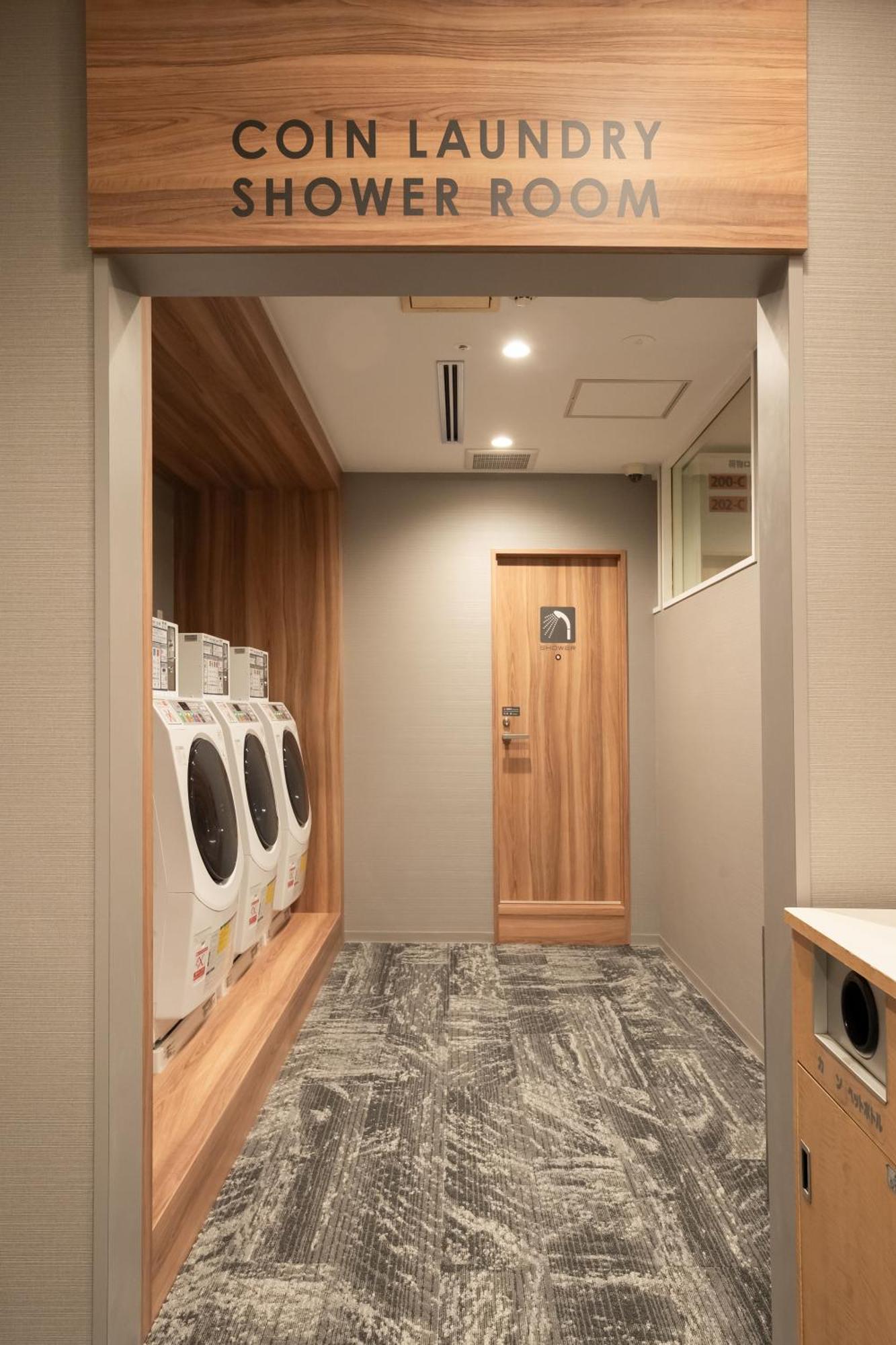 Sauna & Capsule Amza Осака Екстер'єр фото